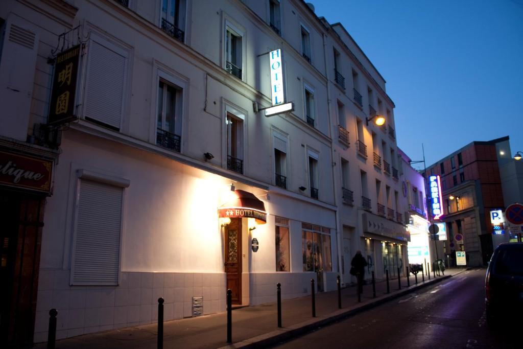 Hotel Hippodrome Paris Exterior foto